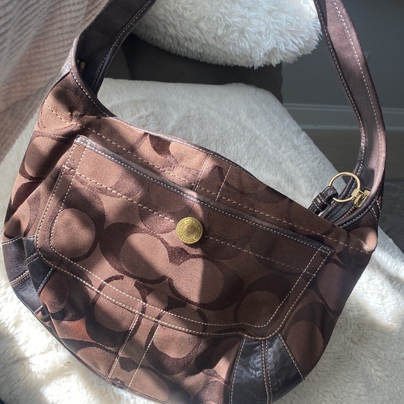 Coach Shoulder Bag - Picture 2 of 4